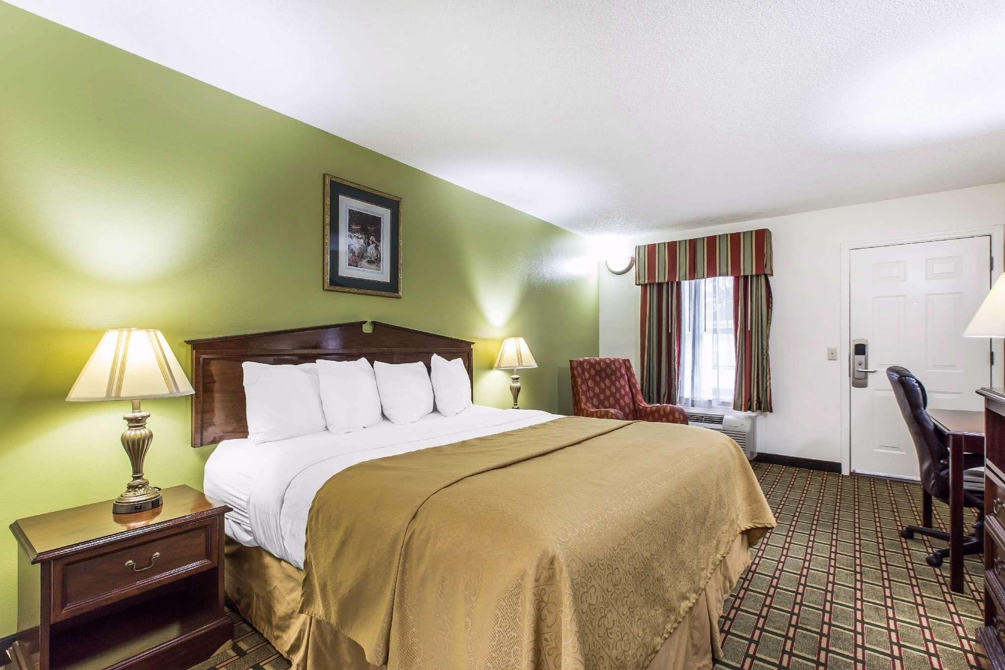 Quality Inn Eastman Екстер'єр фото