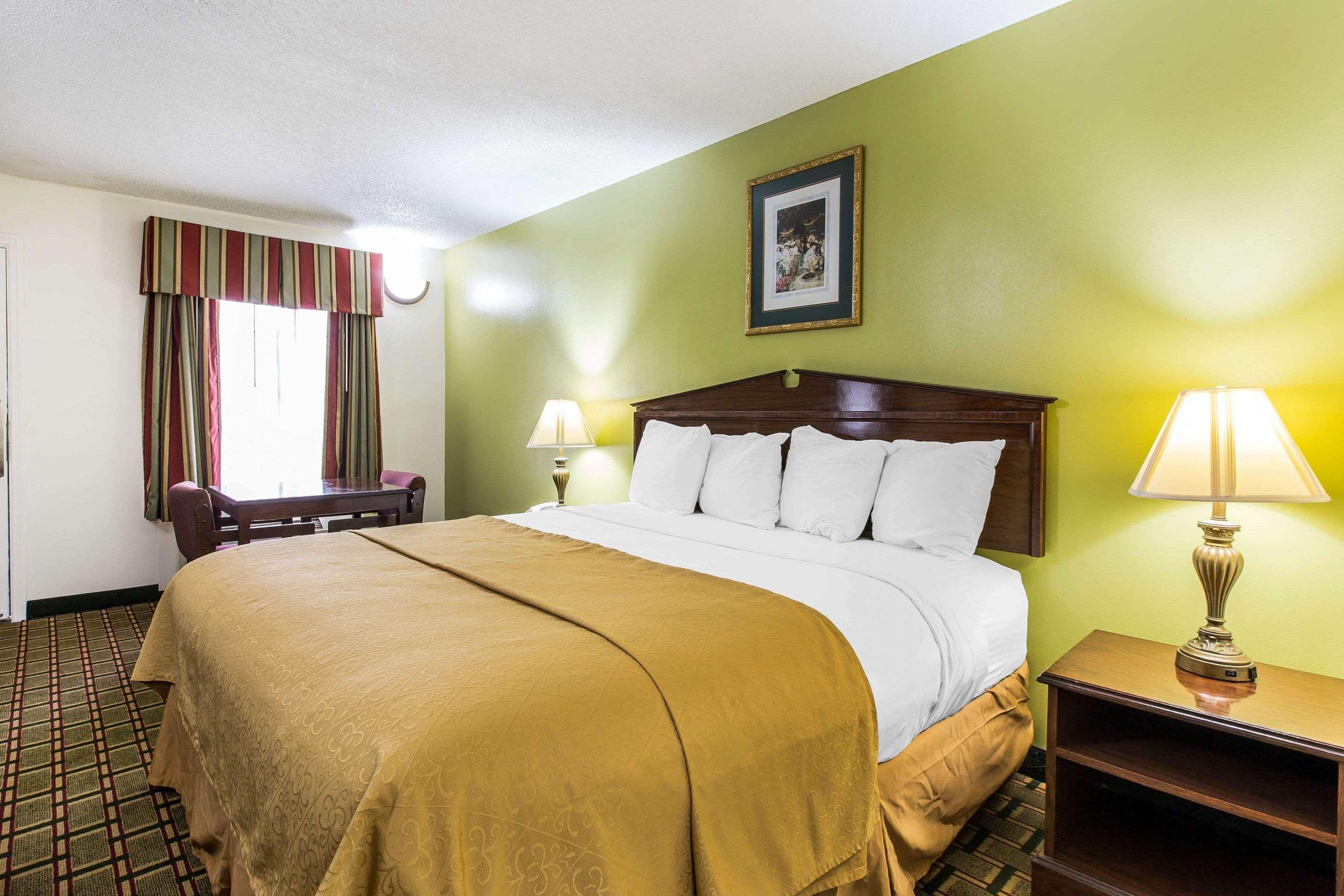 Quality Inn Eastman Екстер'єр фото