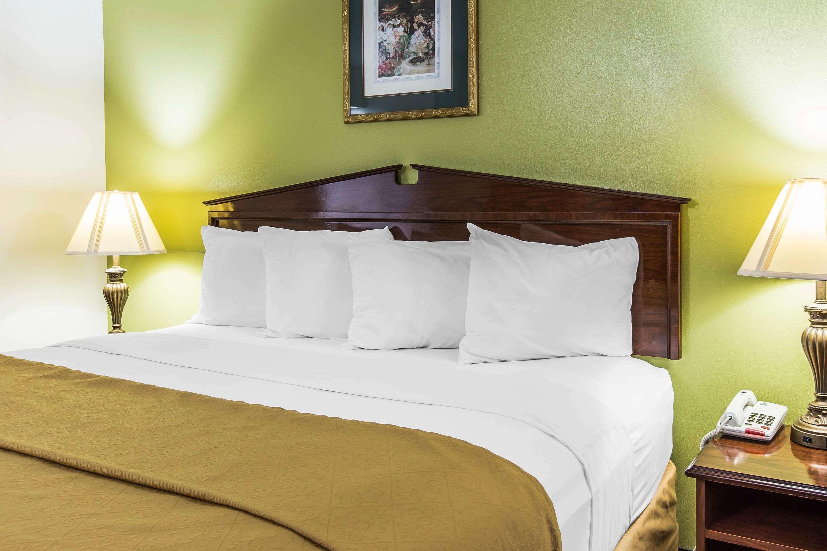 Quality Inn Eastman Екстер'єр фото